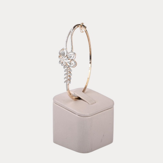 Timeless Glow Bangle